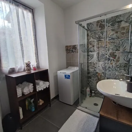 Lupita Bed & Breakfast *